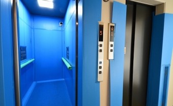 エレベーター