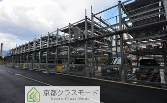 敷地内ガレージ