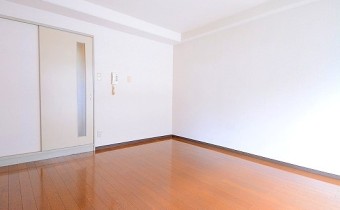 Room8