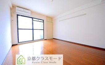 使い勝手の良い8帖のお部屋です♪