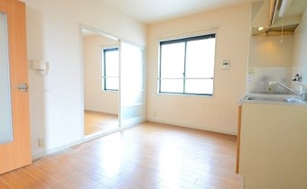 ※室内写真は同建物内・別タイプの参考画像となります。