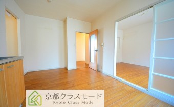 ※室内写真は同建物内・別タイプの参考画像となります。