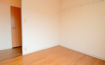 ※室内写真は同建物内・別タイプの参考画像となります。