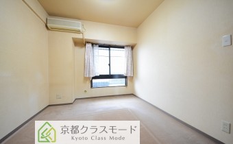 洋室6帖　※写真は反転タイプです。