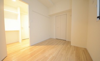※室内写真は2LDKタイプのものです。
