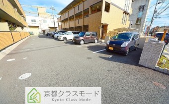 敷地内ガレージ