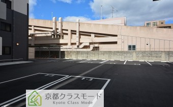 敷地内ガレージ
