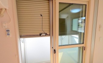 シャッター雨戸