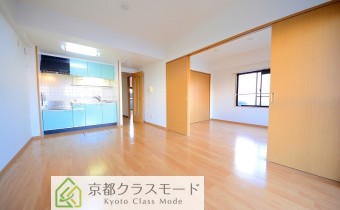使い勝手の良い広々としたLDK11帖♪