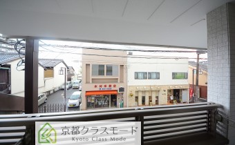 眺望　※室内写真は同マンション内の203号室のものです。