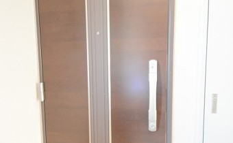 玄関ドア