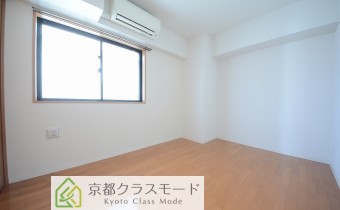 ※室内写真は同マンション内・別タイプの参考画像となります。