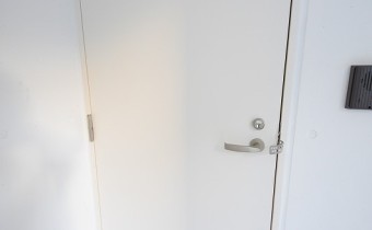 玄関ドア