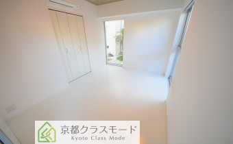 洋室6.8帖