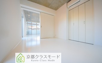 洋室6.8帖