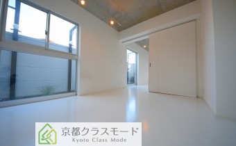 洋室6.8帖