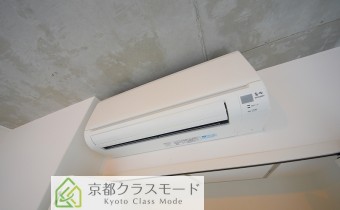 洋室6.8帖のエアコン