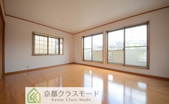 洋室12帖　別アングル