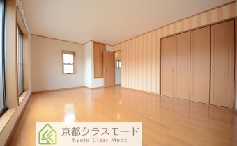 洋室12帖　別アングル