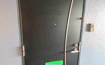 玄関ドア