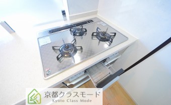 ※室内写真は同マンション内の別タイプのものです。