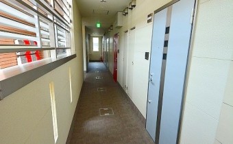 共用廊下