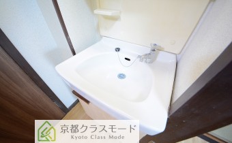 独立洗面台