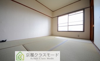 和室6帖　南向きの明るい室内♪