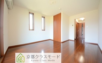 落ち着いたシックなフローリング♪