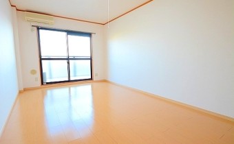 Rooｍ9.5