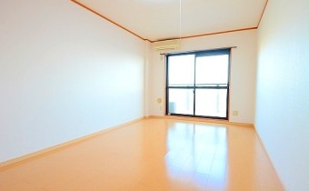Rooｍ9.5