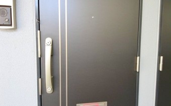 玄関ドア