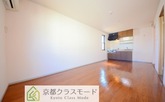 LDK 10.7帖　広々としたリビングルーム