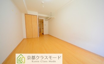 洋室8帖・別アングル