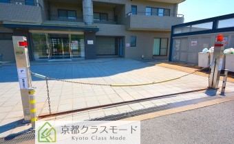 敷地内ガレージ（ロボットゲート）