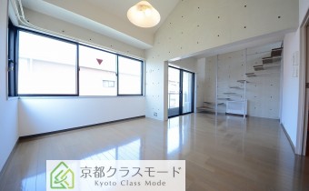 白川沿いの京都の風情を感じるエリアのデザイナーズマンションです☆