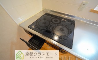 IH3口コンロ（グリル付き）
