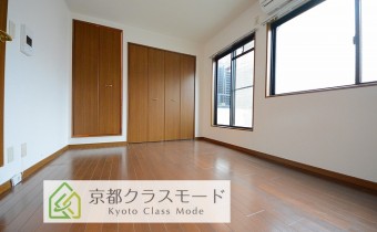 オートロックやTVモニターホン付で防犯面も安心です♪
