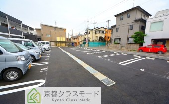 敷地内ガレージ