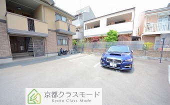 駐車場　１台分「無料」でご利用頂けます♪