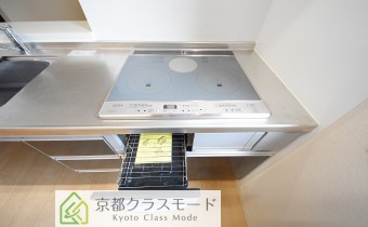 3口ＩＨコンロ（グリル付き）