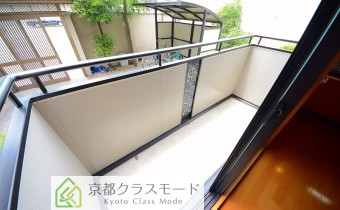 ベランダ　防犯シャッター付き