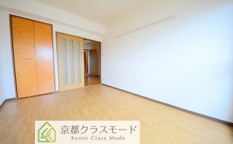 Room6
