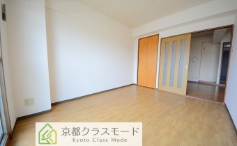 Room6
