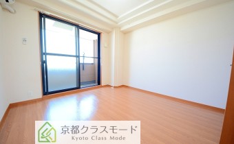 上層階で日当たり・風通し良好です♪