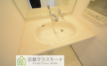 シャンプードレッサー仕様　※室内写真は同マンション内の401号室のものです。