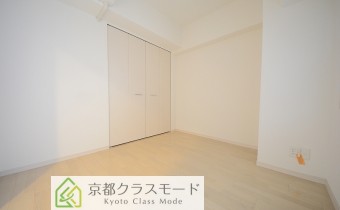 Room5