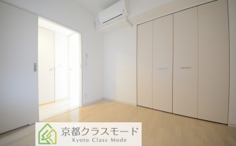 Room5