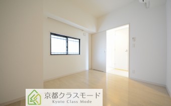 Room5