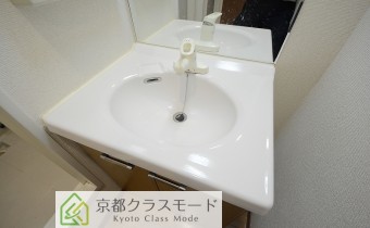 独立洗面台